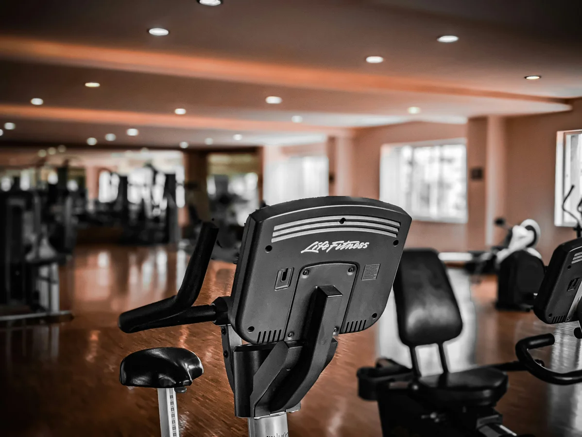 Gym equipment used for upper body workouts Gym equipment used for upper body workouts